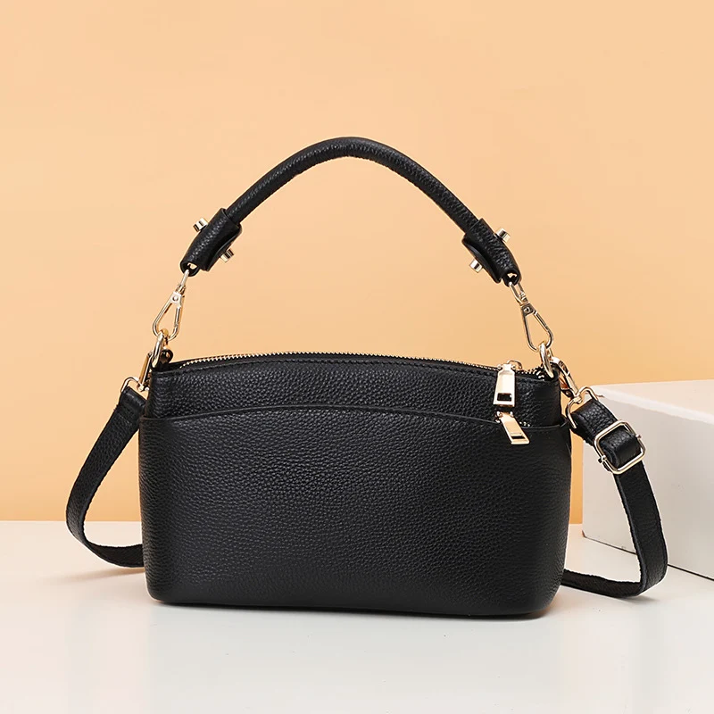 Bolsa feminina de couro com alça de ombro e estilo mensageiro, design elegante e moderno, perfeita para diversas ocasiões e looks. — foto 15