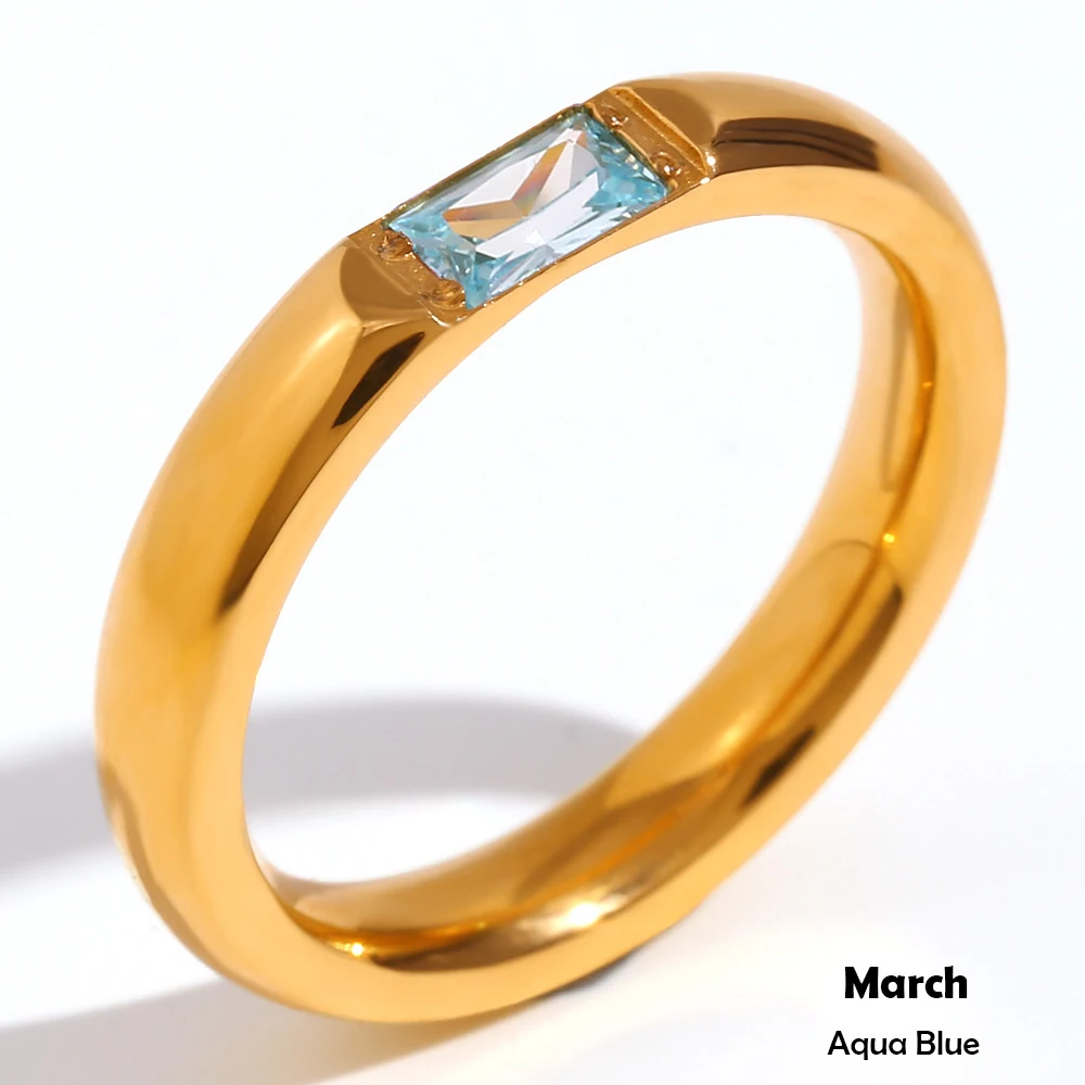 Anel de aço inoxidável com banho de ouro 18K e pedra de nascimento retangular de zircônia, um presente especial e elegante. — foto 12