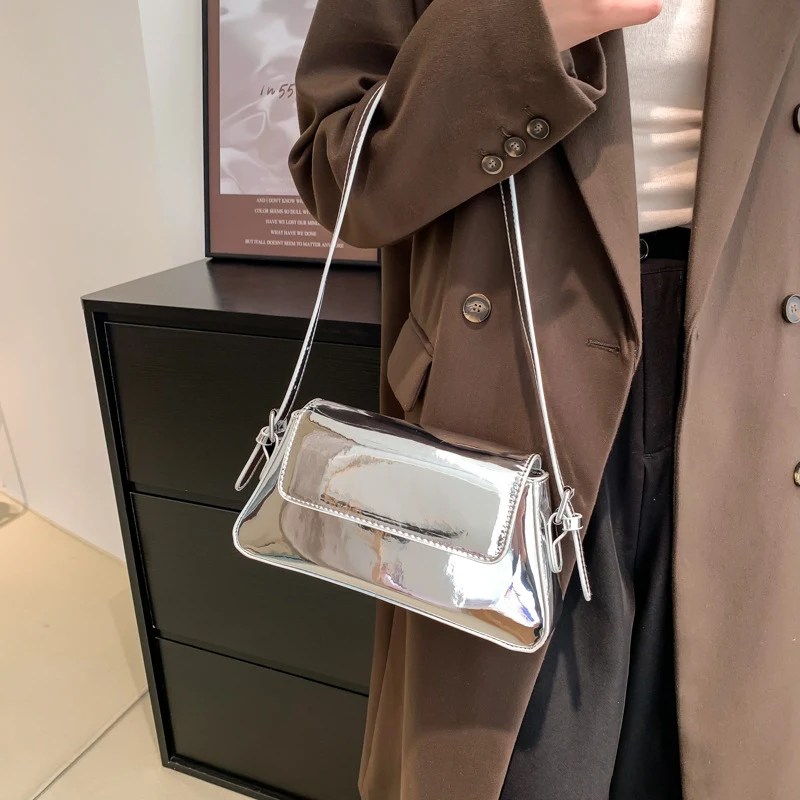 Bolsa Mensageiro Flip Feminina Bolsa de Ombro e Sob O Braço Design Elegante e Confortável Perfeita para o Dia a Dia e Levar o Essencial com Você — foto 9