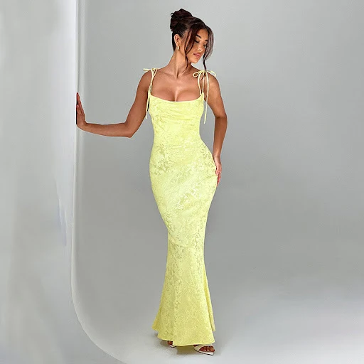 Title 16, Abito lungo slim fit con gonna a coda di pesce ...
