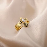Anel com padrão de águia enegrecida e zircônia incrustada, para homens que buscam um símbolo de poder e estilo arrojado. Joia moderna. — foto 10