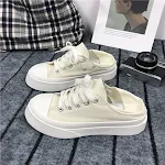 Two-Wear And A Half Drag Foot Leisure Board Shoes. Enjoy relaxed gliding with these comfortable and stylish board shoes — photo 1