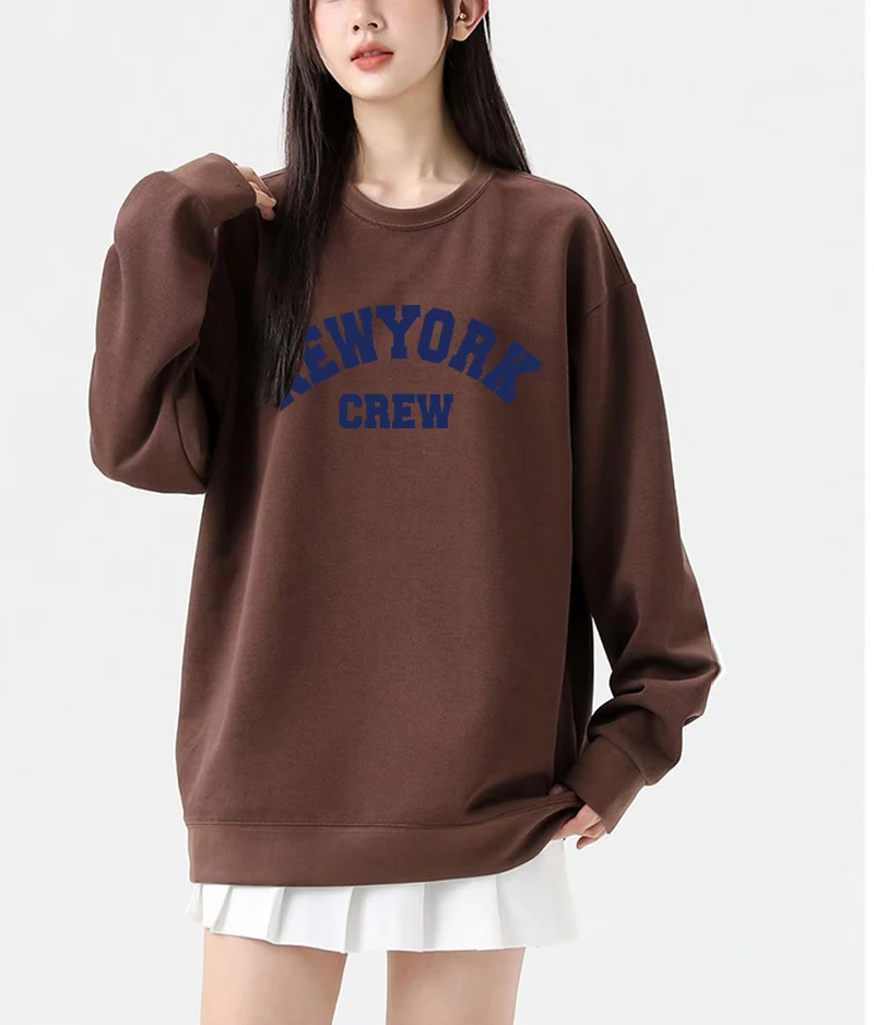 Suéter feminino de pelúcia estampado soltinho Conforto e estilo em uma só peça Perfeito para o dia a dia Macio e aconchegante Look casual moderno — foto 7