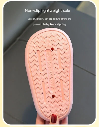 Title 5, Antislip kinderslippers voor binnen, bieden vei...