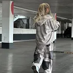 Loose Slim Men's and Women's Solid Color Hoodie. Comfortable and stylish casual wear for everyday use or relaxed occasio — photo 8