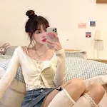 Floral suspender