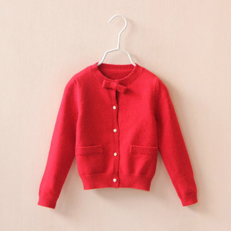 Cardigã suéter para bebê, perfeito para manter seu filho quentinho e estiloso em diversas ocasiões. Conforto e elegância garantidos. — foto 6