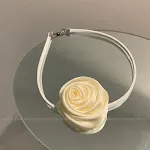 Rose Clavicle Chain Rice White