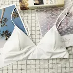 Ropa interior fina para mujer sexy francesa con copa triangular sin aros de acero. Comodidad y sensualidad para tu día a día. — foto 8