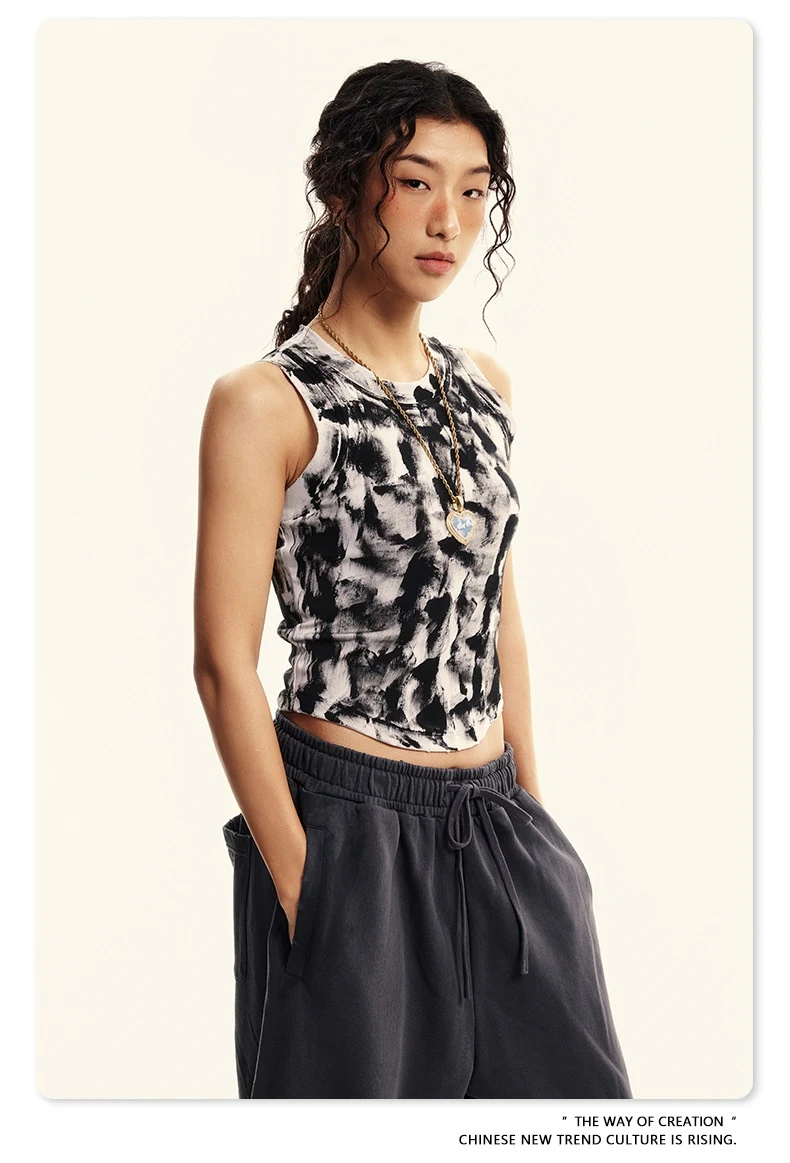 Title 17, European and American Vintage Womens Sports Ve...