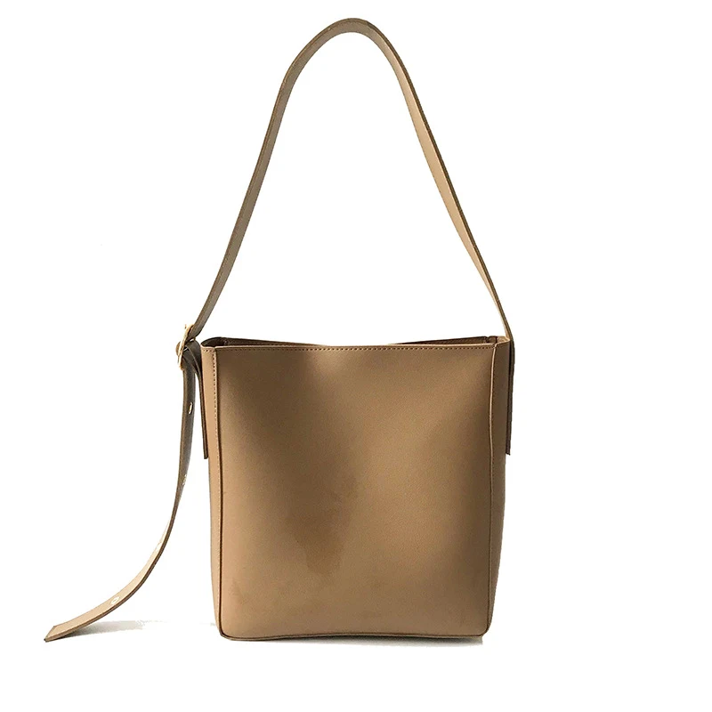 Bolsa fotográfica de ombro único, compacta e leve, perfeita para capturar momentos especiais com estilo e conforto, ideal para viagens. — foto 2