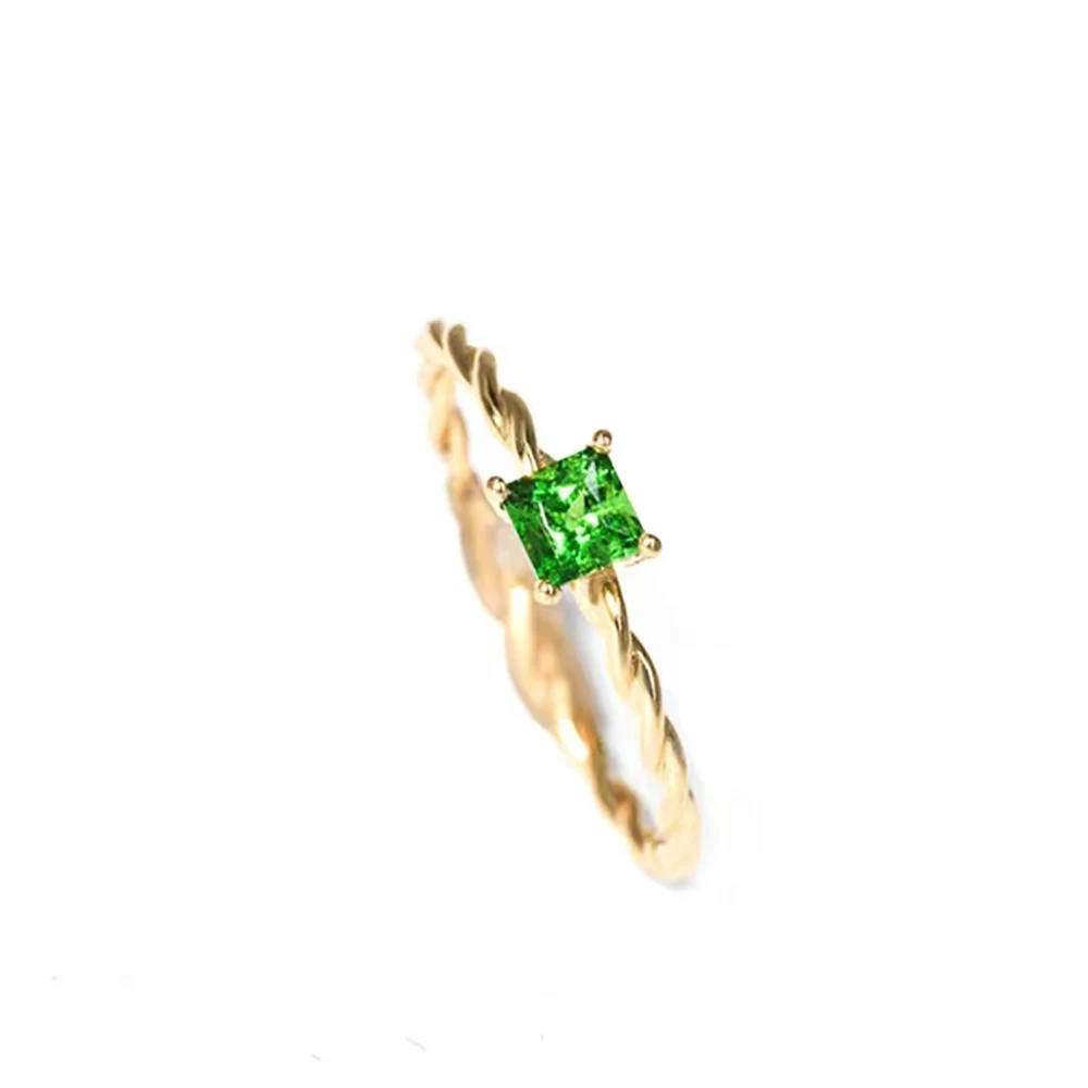 Title 1, Anello con zirconi colorati da donna, un gioiel...