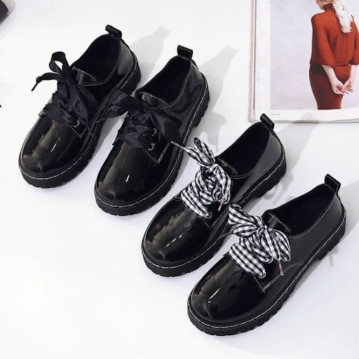 Title 7, Ladies British Lace-up Small Leather Shoes for ...