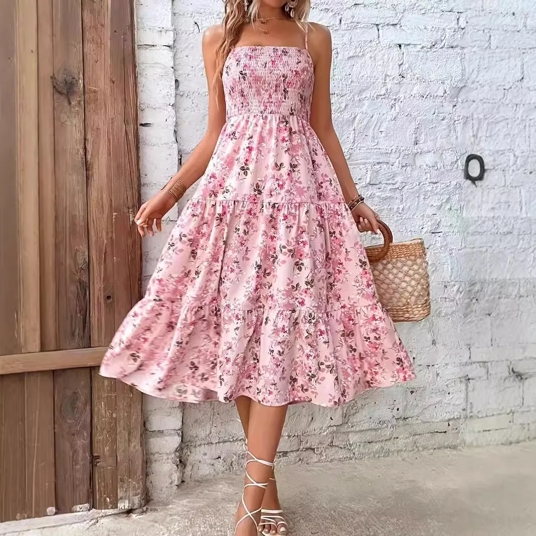 Vestido de praia de verão com costura floral — foto 4