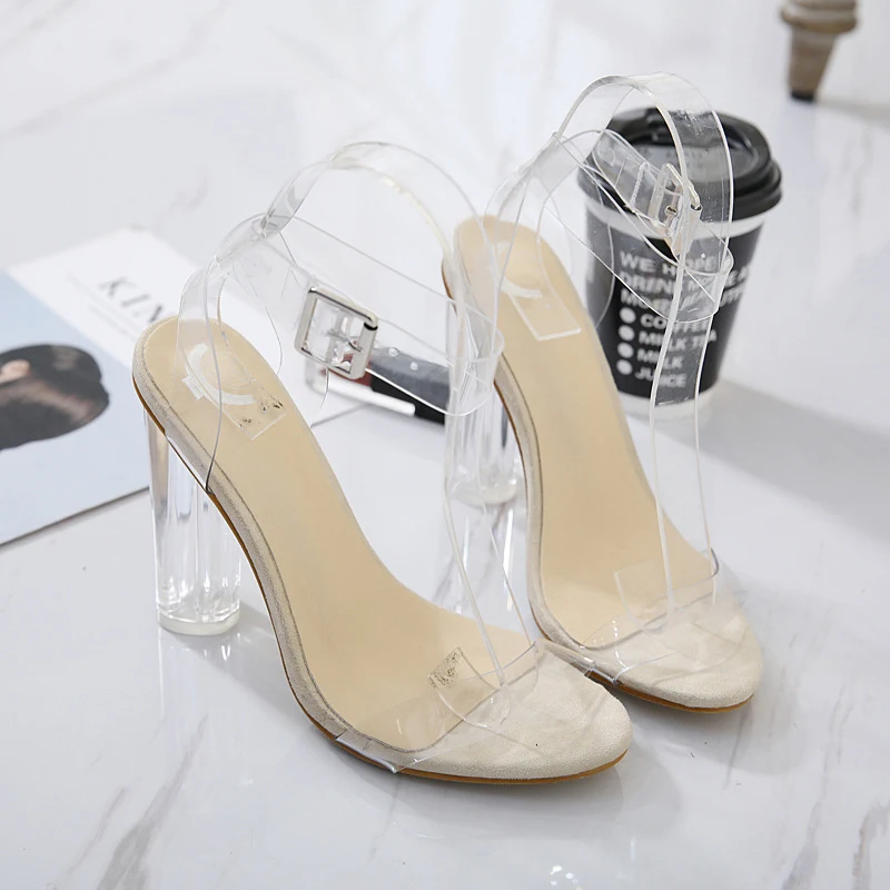 Sapatos Femininos Transparentes de Salto Alto — foto 3