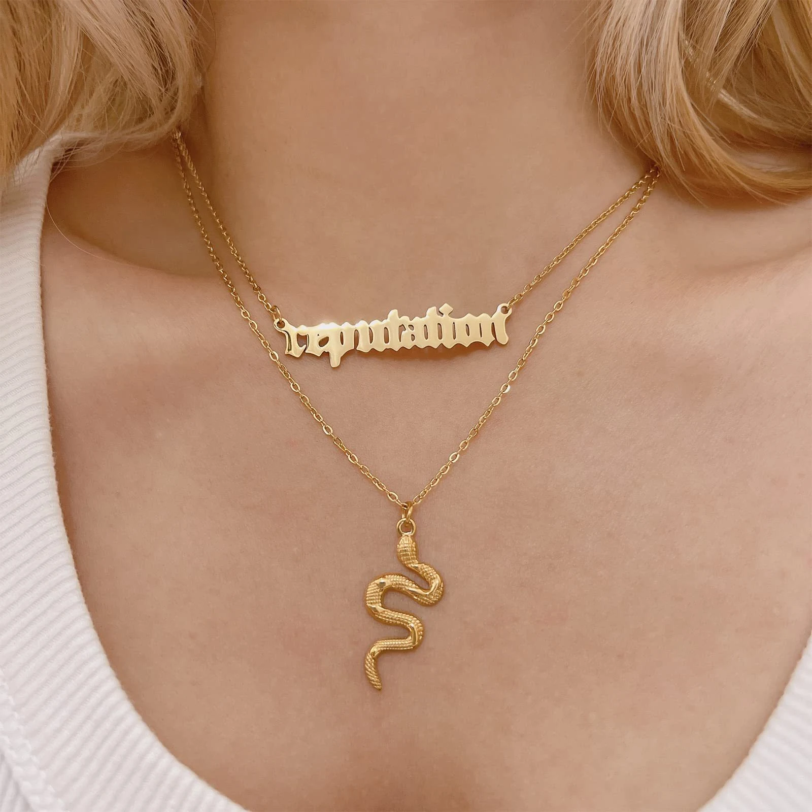 Colar de serpente de ouro para homens e mulheres Joia elegante e atemporal Presente ideal Design sofisticado e moderno Adicione um toque de luxo ao seu visual — foto 7