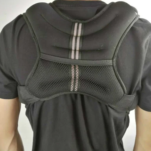 Title 4, Sacos de areia com areia de ferro e roupas de a...