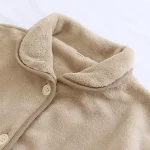Pijama de flanela de urso para outono e inverno. Roupa de dormir quente e aconchegante para noites frias, perfeito para um sono reparador e confortável. — foto 15