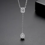 Colar feminino com pingente de cobre e zircônia, um acessório elegante e charmoso para realçar seu visual, perfeito para diversas ocasiões. — foto 11