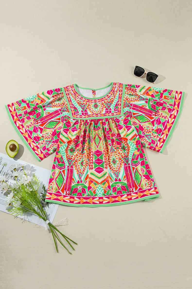 Women's Fashion Colorblock Printed Chiffon Shirt, lightweight and stylish. Elevate your look with this versatile and mod — photo 2
