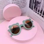 Óculos de sol Bear com armação e proteção UV. Conforto e estilo garantidos para seus olhos, perfeitos para atividades ao ar livre. — foto 2