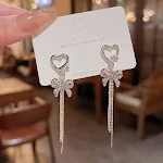 Orecchini lunghi con frange e zirconi in argento 925, un accessorio elegante per illuminare il tuo viso e completare il tuo look. — foto 13