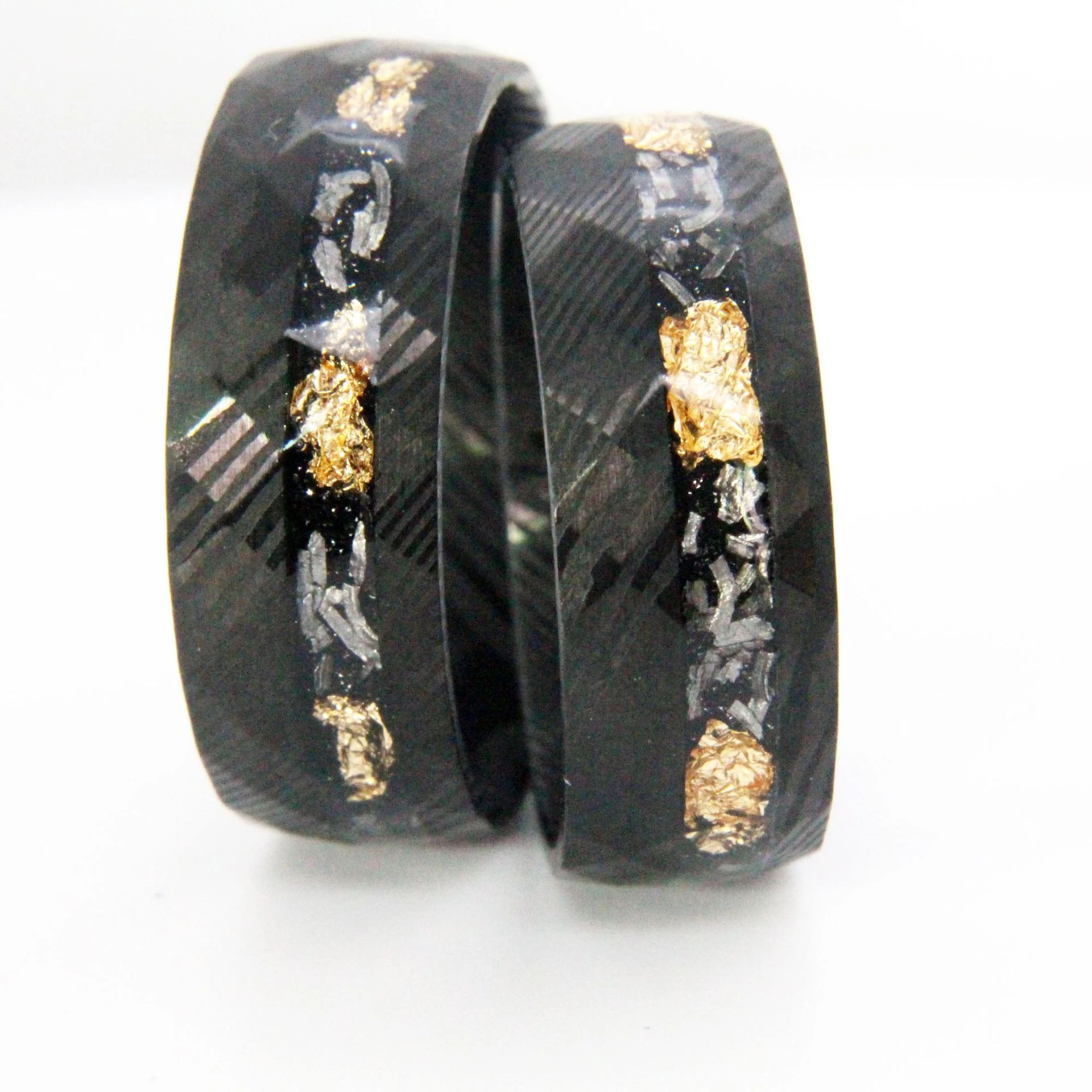 Anel masculino de aço damasco de 8mm. Sofisticação e força. Para homens de estilo. Design único e resistente. Perfeito para presentear. Qualidade superior. — foto 8