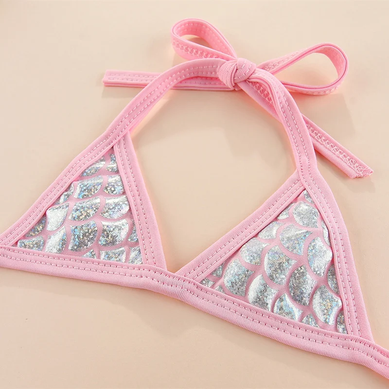 Title 7, Teddy Pet Köpek Plajı Bikini Takımı. Plajda vey...