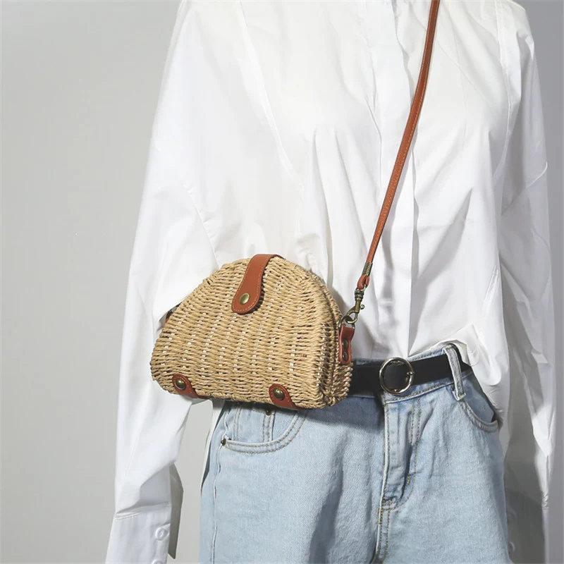 Title 7, Semicircular mini straw bag, a stylish and prac...