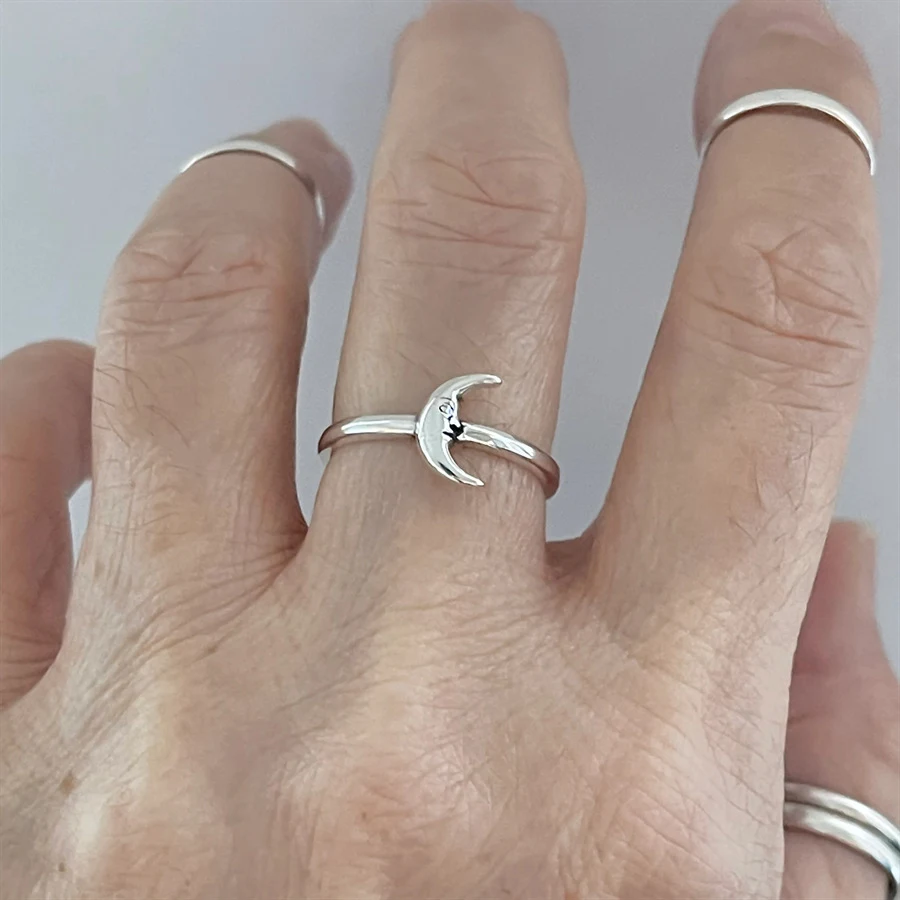 Anel Ajustável Fashion Moon Nova Abertura, perfeito para presente ou uso diário. Design elegante e confortável, ideal para qualquer ocasião. — foto 11