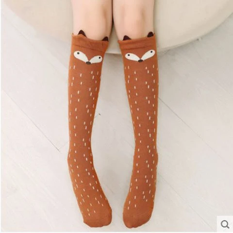 Mädchen Cartoon Overknee Socken für warme Beine und einen bezaubernden Look. Ideal für Mädchen, die Mode und Komfort lieben. — foto 7