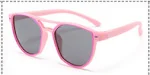 Óculos de sol infantis de silicone, tendência fashion, proteção UV. Leves, flexíveis e seguros para brincar e atividades ao ar livre. — foto 2