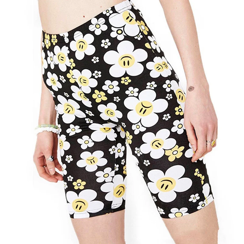 Bonito rosto sorridente margarida malha estiramento fino camiseta de manga curta cintura elástica shorts terno — foto 2