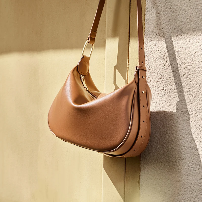 Neue Herbst- und Winter-Dumpling-Tasche, hochwertig. Elegante Schultertasche, ideal für den Unterarm, stilvoll und praktisch. — foto 6