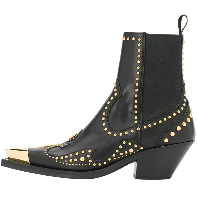 Title 5, Botas de cano curto de couro com rebites pontud...
