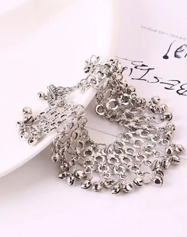 Retro exaggerated ethnic style little bell shape tassel women's beach anklet, perfect for adding a touch of boho charm.