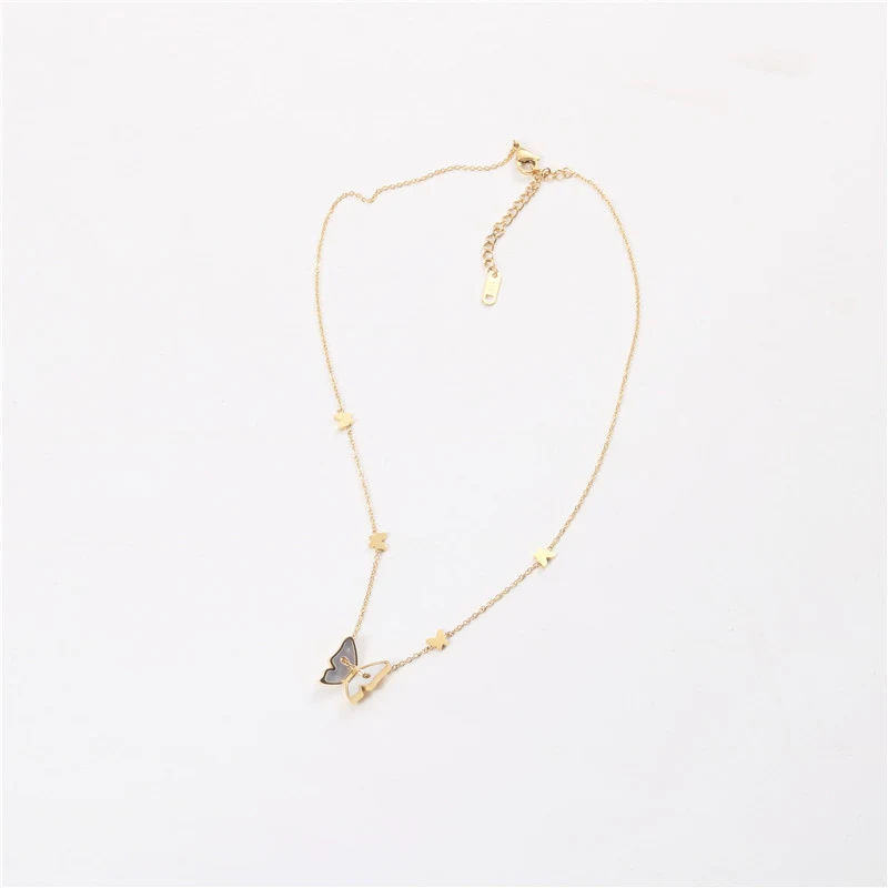 Title 5, Colar Concha Borboleta Ins Cold Style Ouro 18K,...