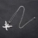 Novo Colar com Pingente de Aço Inoxidável, Design Elegante e Durável, Perfeito para Presentear ou Uso Diário, Resistente à Água, para Homens e Mulheres. — foto 13
