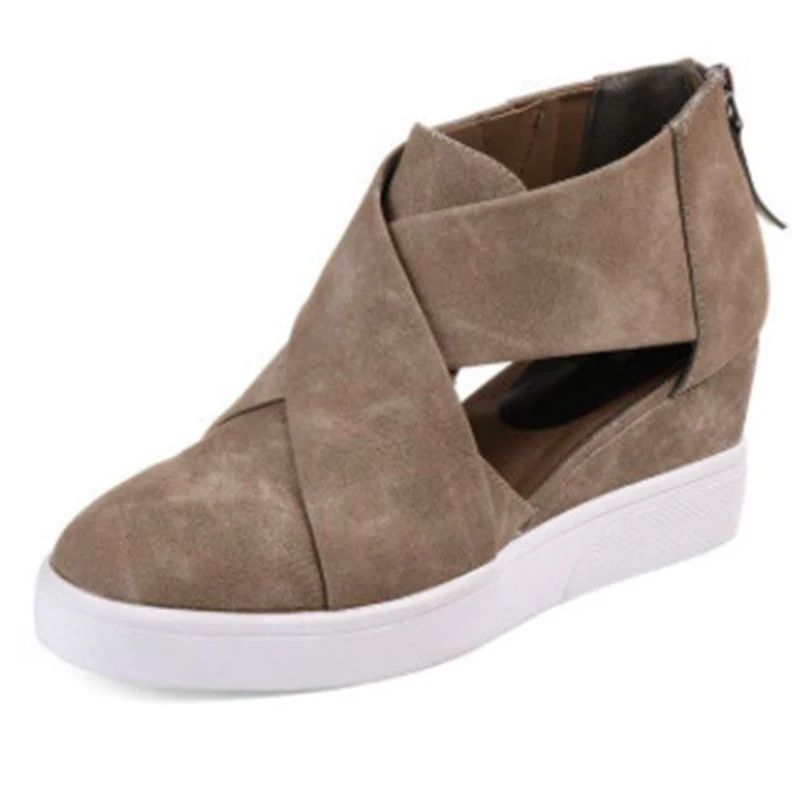 Nuovi modelli di scarpe con zeppa e zip da donna. Comfort e stile in ogni passo. Perfette per un look moderno e sempre alla moda. — foto 2