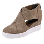 Nuovi modelli di scarpe con zeppa e zip da donna. Comfort e stile in ogni passo. Perfette per un look moderno e sempre alla moda. — foto 2