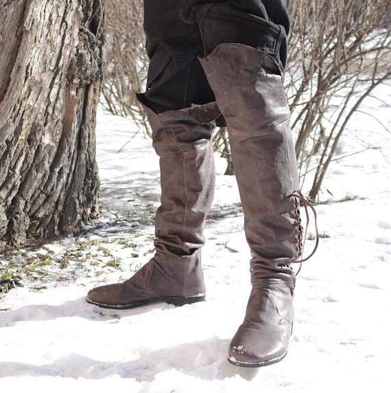 New round toe solid color square heel boots offer comfort and style, perfect for everyday wear and a variety of outfits. — photo 3