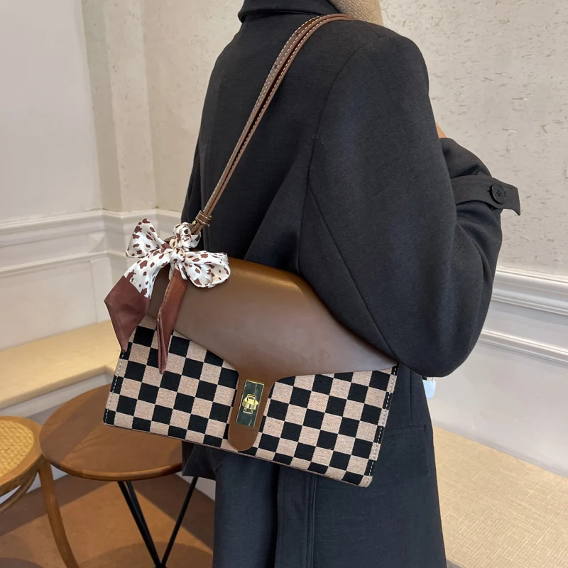 Large-capacity Women's Bag Fashion Plaid Single Shoulder. Spacious and stylish, perfect for everyday use, carrying all y — photo 3