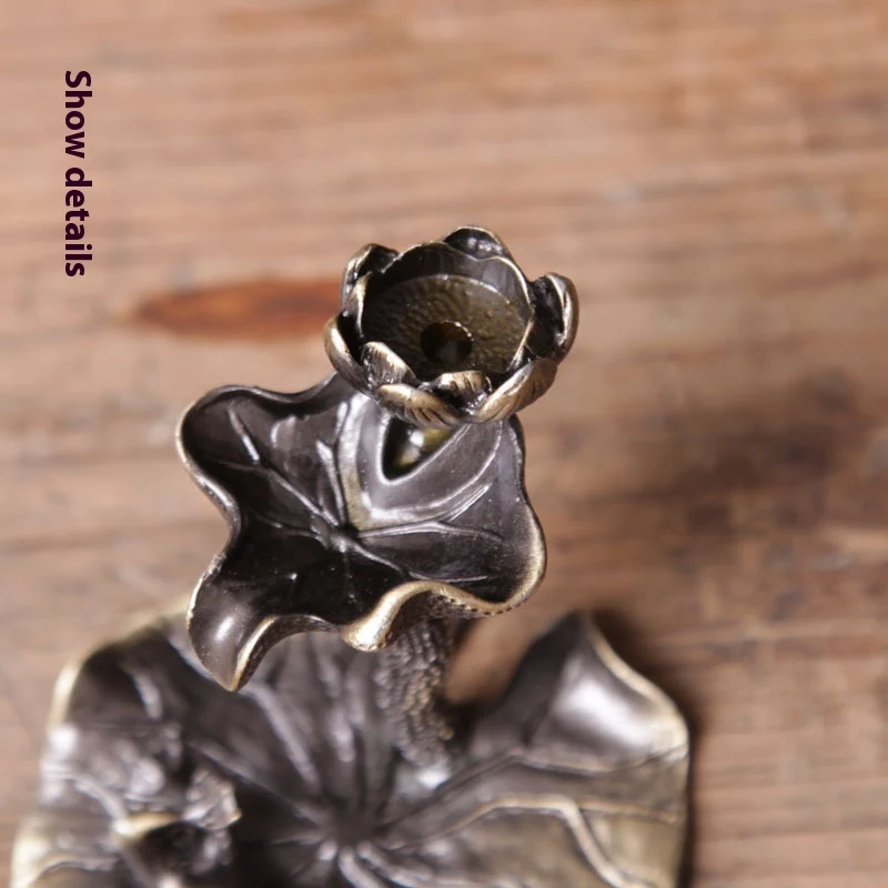 Puur geel koperen wierookbrander, lotus design, voor thuis & kantoor, backflow wierook. Klein ornament. — foto 8