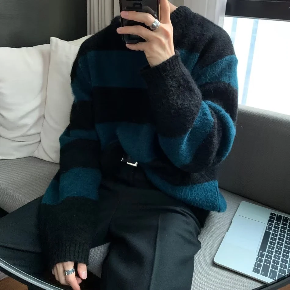 Maglione girocollo a righe, design raffinato, morbido e "glutinoso" per un comfort eccezionale e un look unico. — foto 14