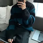Maglione girocollo a righe, design raffinato, morbido e "glutinoso" per un comfort eccezionale e un look unico. — foto 14