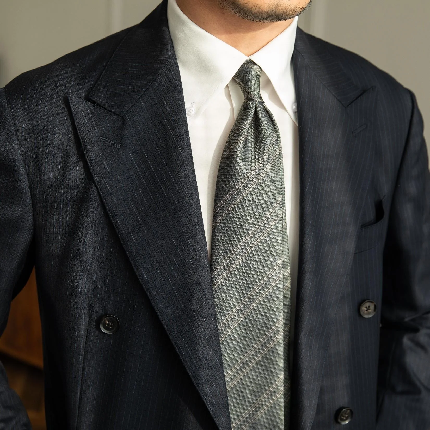Gentleman Temperament Tie for Business Men, adding a touch of elegance to professional attire, perfect for formal events — photo 8