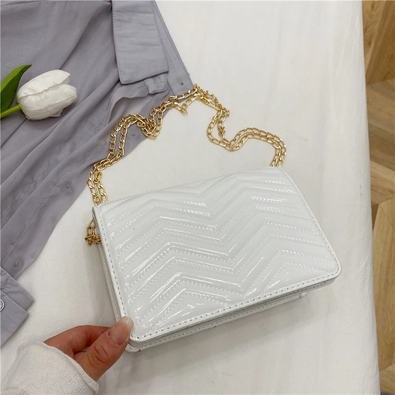 Bolsa Mensageiro Fashion, Casual e Versátil para Todas as Ocasiões. Design Trendy para um Visual Impecável. Perfeita para o Dia a Dia e Combinações. — foto 1