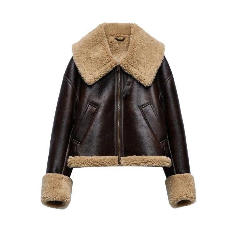 Casaco curto com efeito pele sintética, perfeito para o inverno, aquece com elegância e estilo, ideal para looks modernos e sofisticados. — foto 5