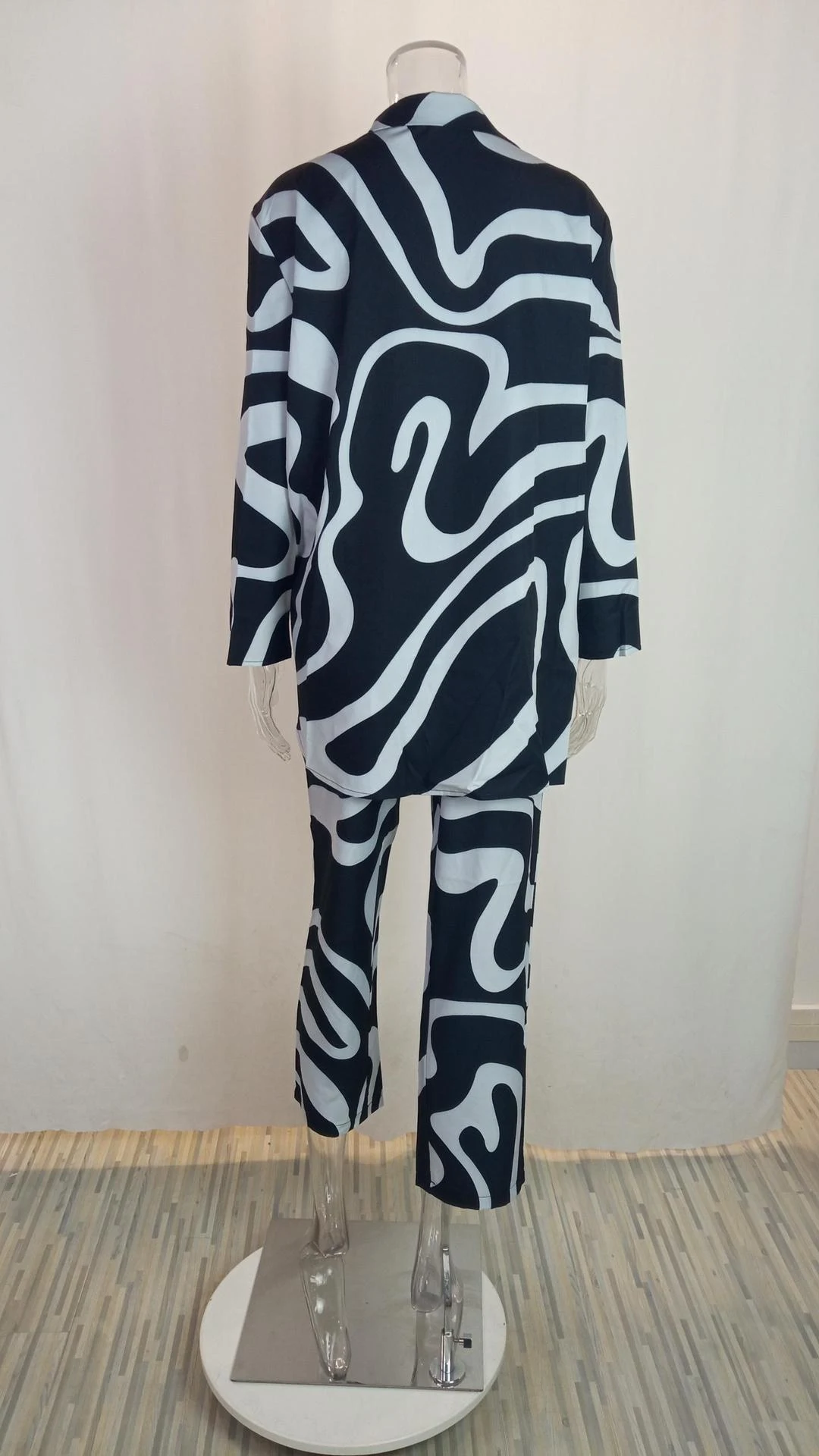 product image - 3