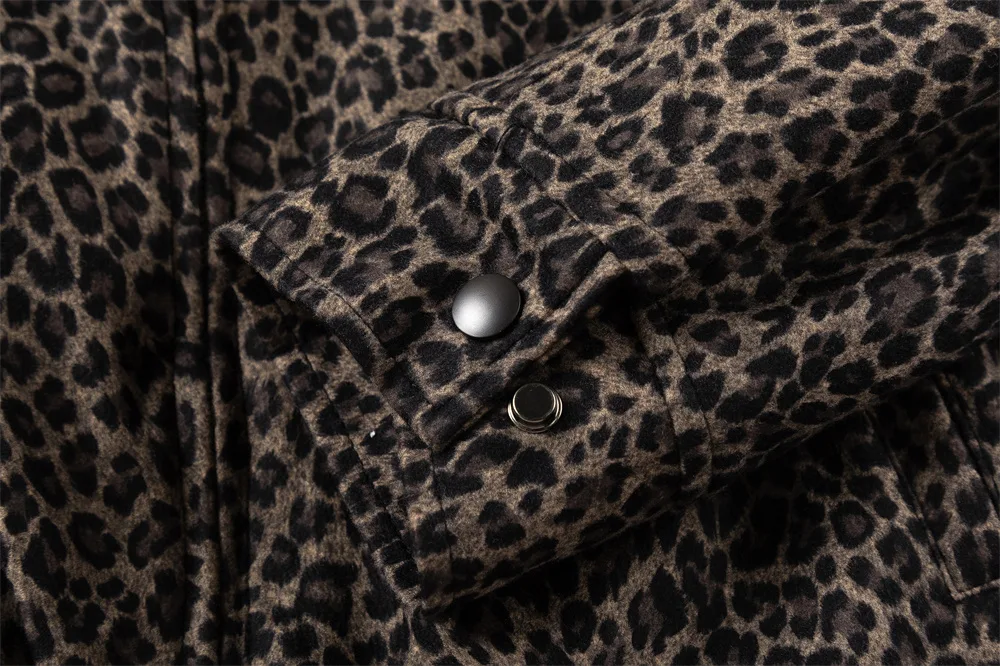 Jaqueta masculina espessa com forro de lã, estilo europeu e americano, estampa de leopardo, ideal para o inverno. — foto 8